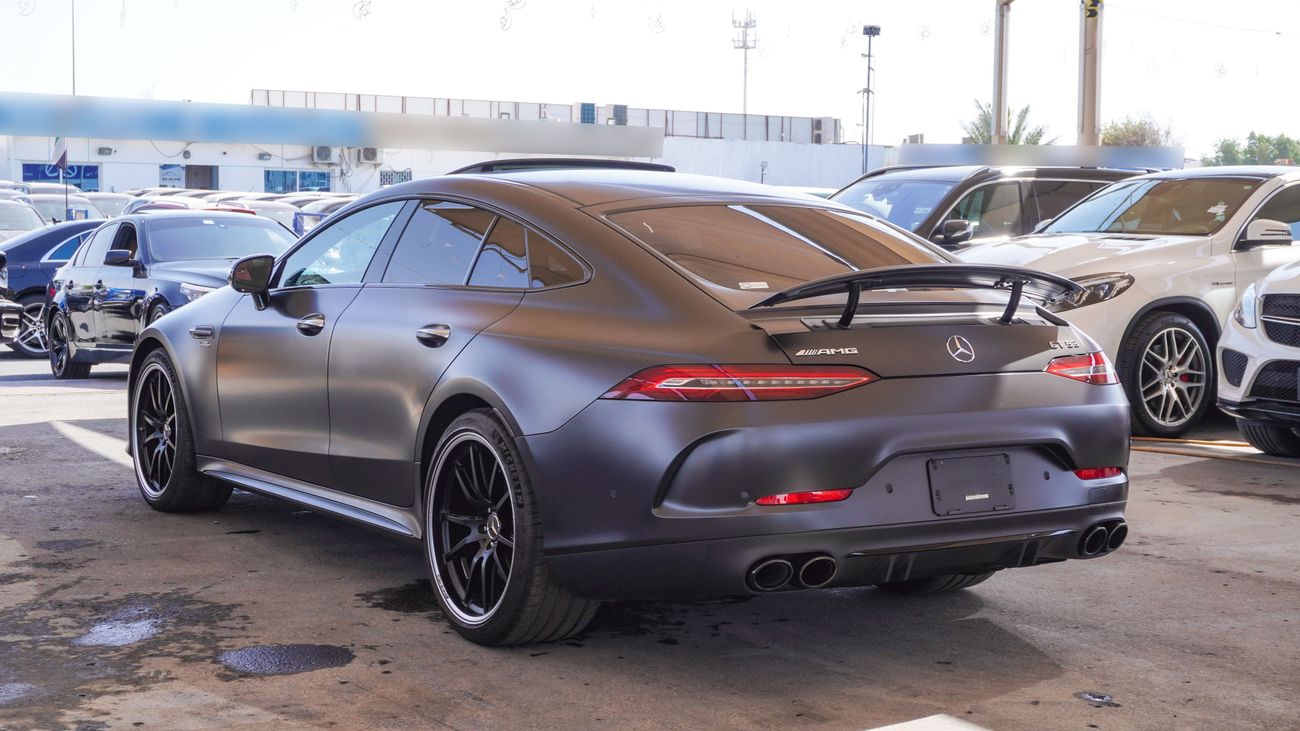 مرسيدس بنز ايه ام جي جي تي 53