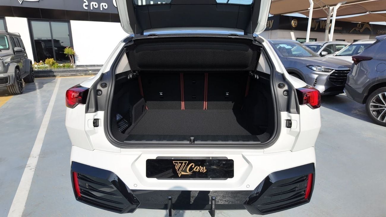 BMW X2 BMW X2 sDrive 25i M Sport 2.0L White Interior Moca