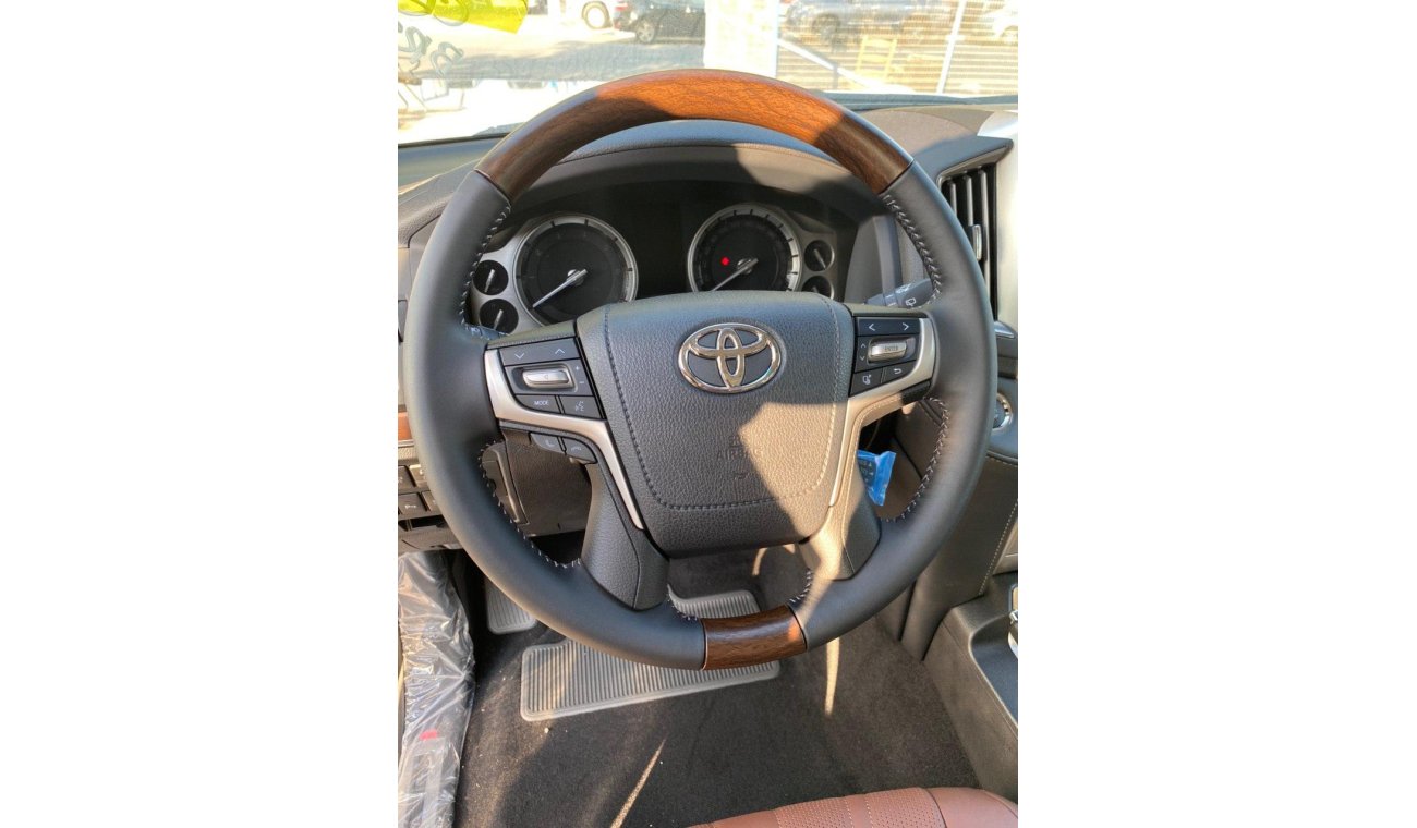 Toyota Land Cruiser VXS 5.7 LTR