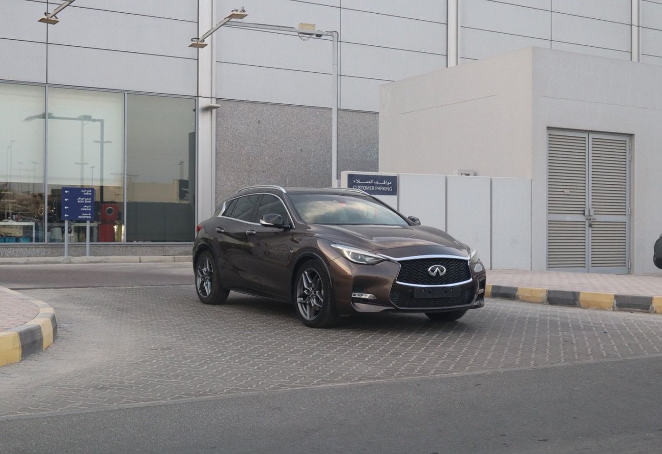 Infiniti QX30
