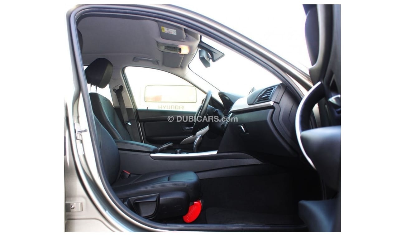 BMW 318i Exclusive BMW I318 GCC 2018 in excellent condition