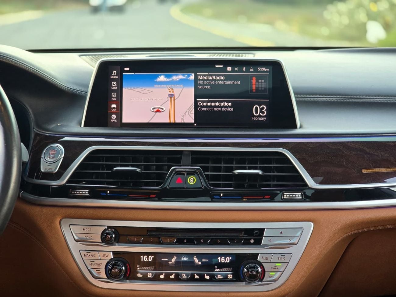 بي أم دبليو 750Li XDRIVE M SPORT xDrive 4.4L (530 HP)