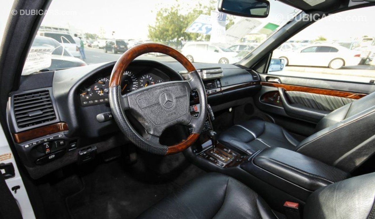 Mercedes Benz S500 Large