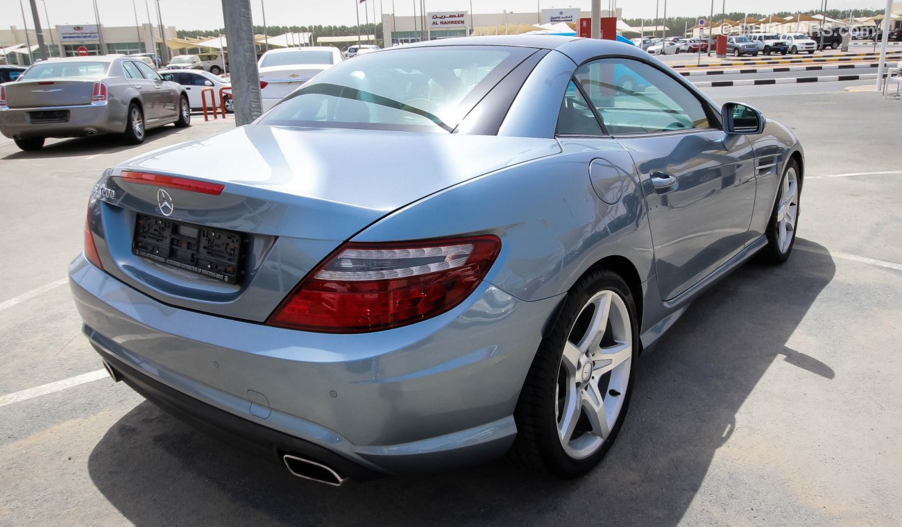 Mercedes-Benz SLK 200