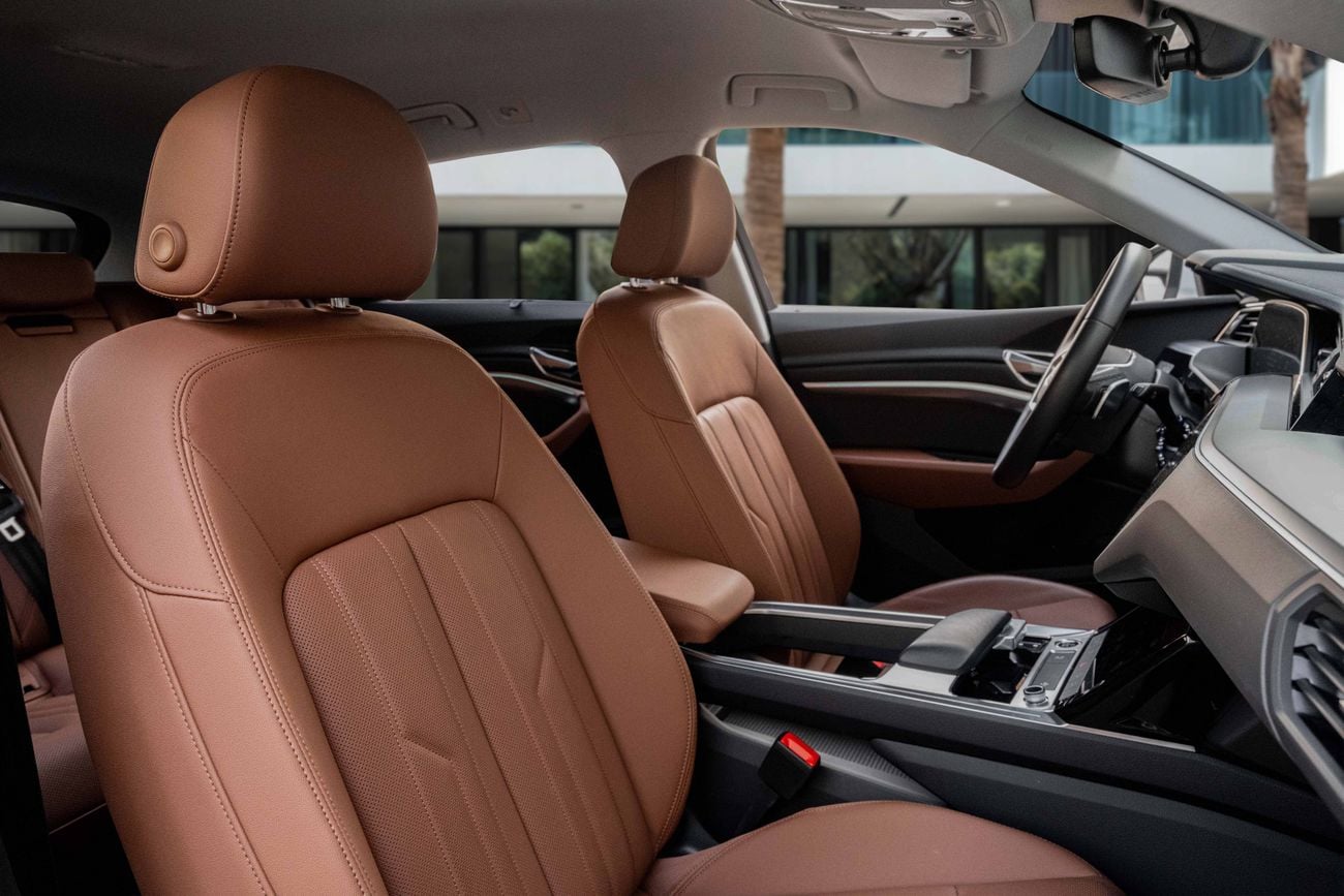 أودي اي ترون 55 ADVANCED | 2,546 P.M | 0% Downpayment | Audi Warranty!