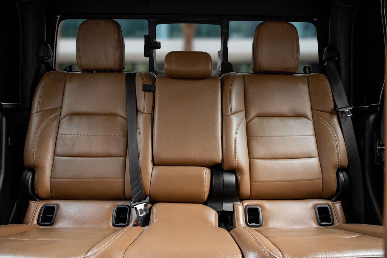 جيب جلادياتور Gladiator Overland 3.6L | 2,448 P.M | 0% Downpayment | Perfect Condition!