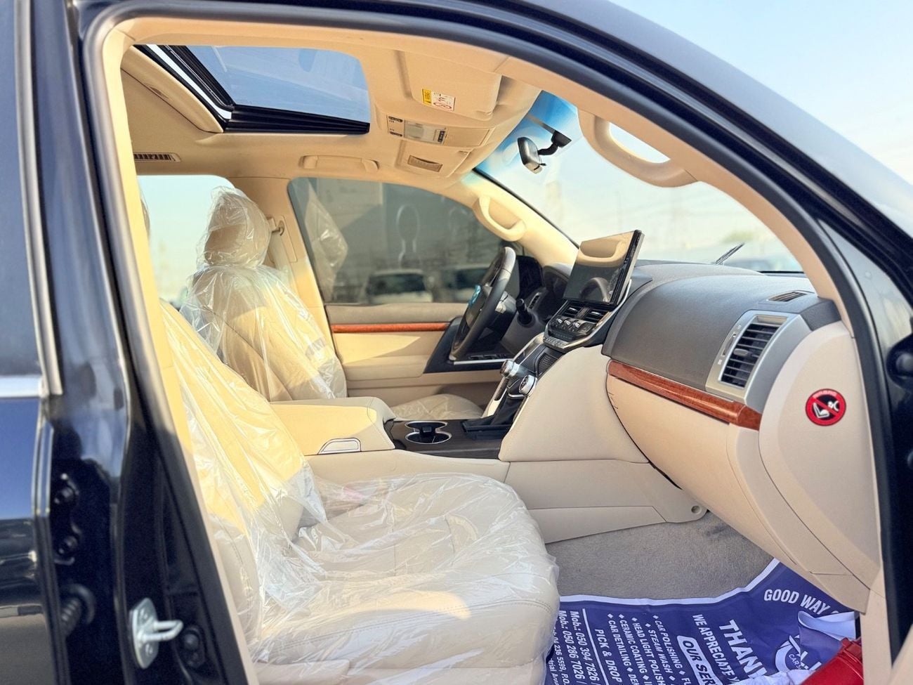 Toyota Land Cruiser GXR+ 4.0L Toyota Landcuriser GXR V8 4.0L modified inside and outside 2025 full option petrol