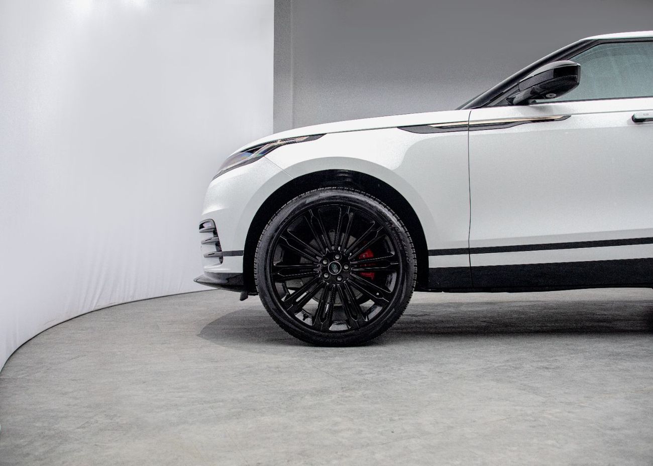 لاند روفر رينج روفر فيلار Dynamic SE P250 2.0L