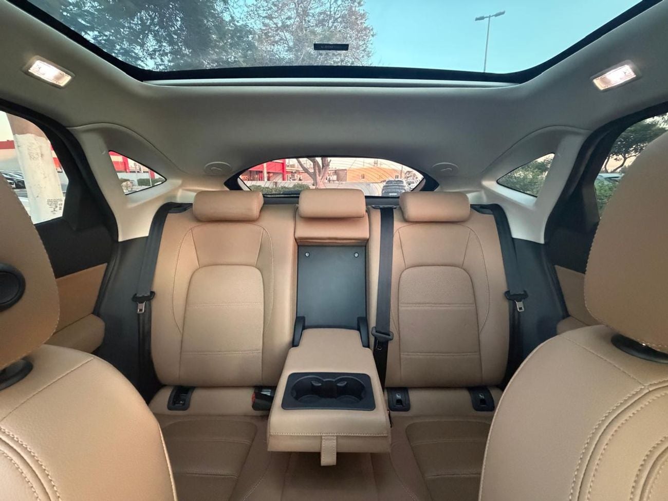 جاكوار E Pace SE