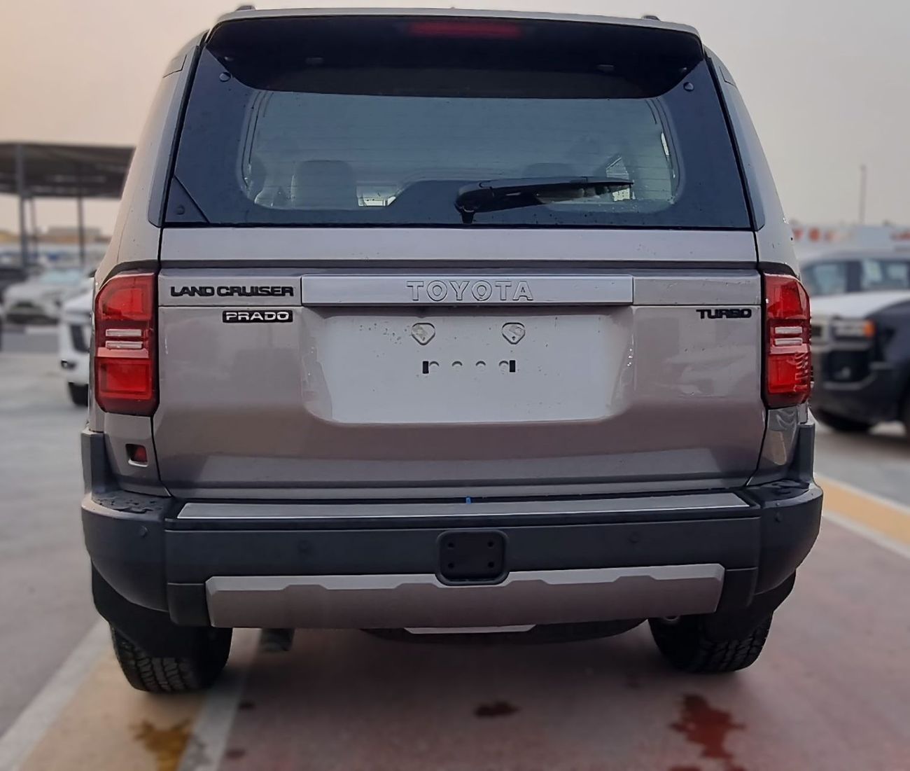تويوتا برادو TOYOTA PRADO 2.8L DIESEL 4X4 WITH RADAR MY 2025