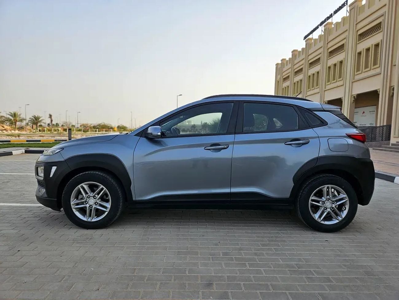 Hyundai Kona GLS GCC Specs Premium Condition Low KM Single Owned Cross-Over Avalible With Bank Loan