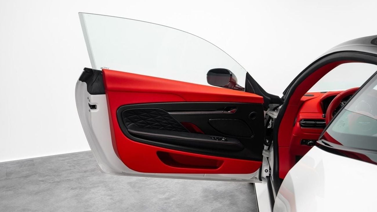 أستون مارتن DB12 - 2024 - GCC Specs - Under Warranty and Service Contract