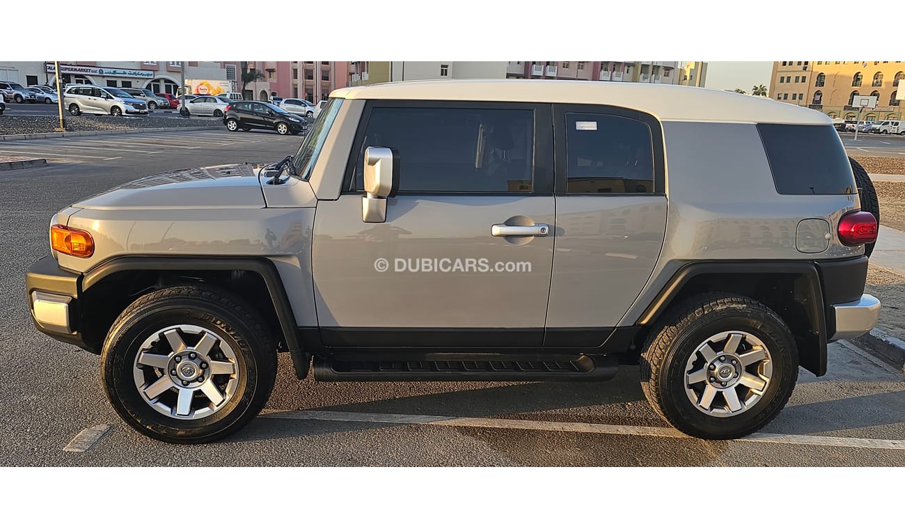 تويوتا إف جي كروزر