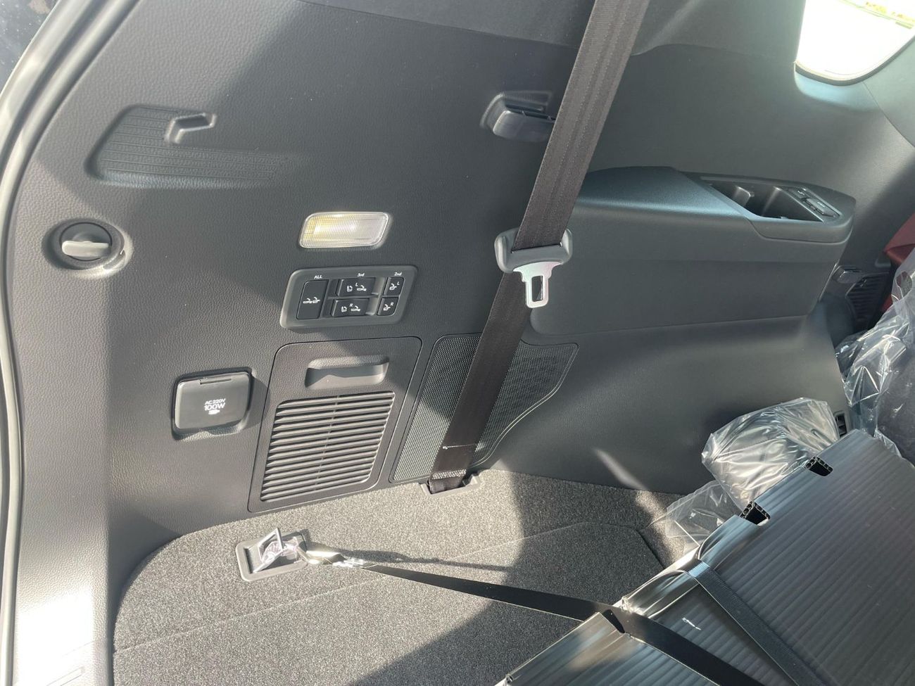 Lexus LX 600 Signature 3.5L FULL 25 SPEAKERS