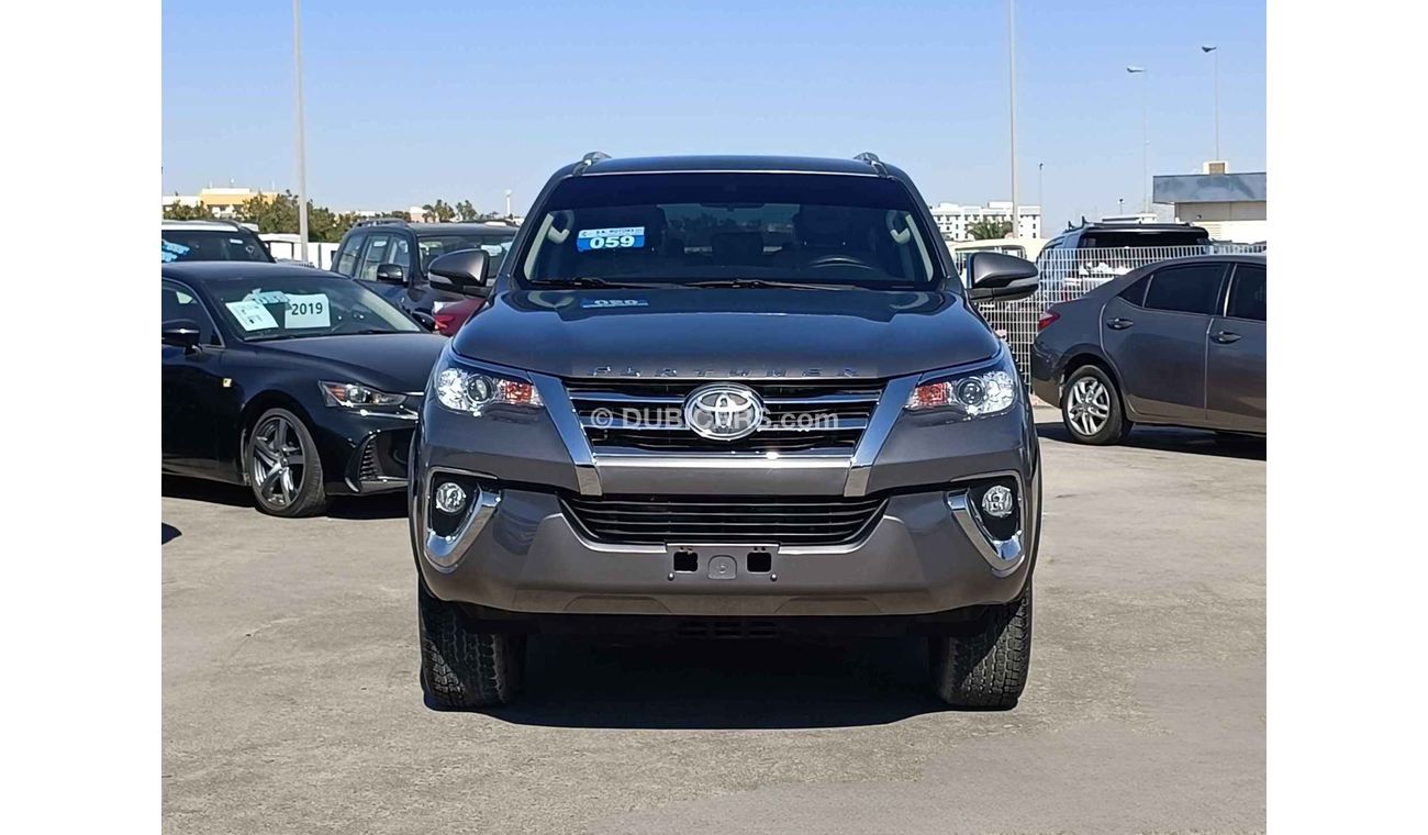 Toyota Fortuner EXR / V4 / 4WD / ORIGINAL KMS (LOT # 84604)