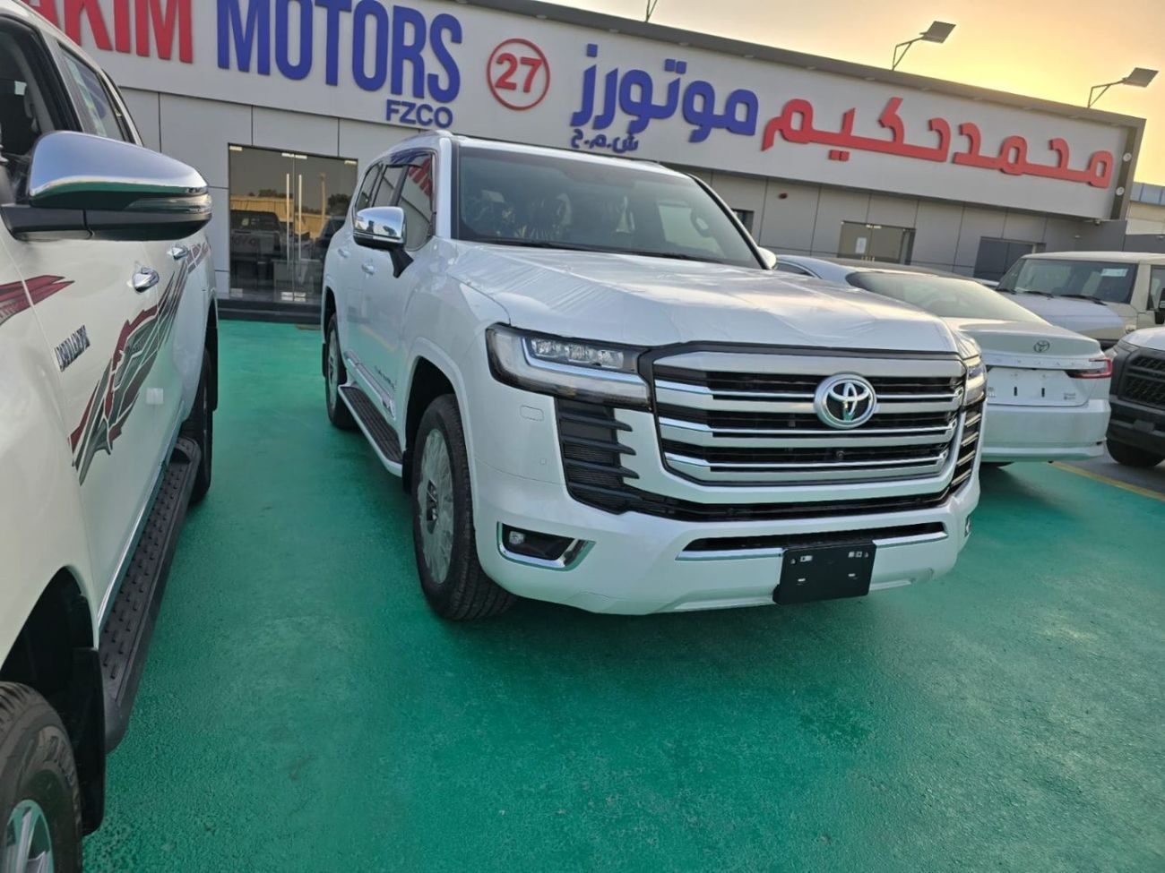 Toyota Land Cruiser 4.0L PETROL 2024 GCC