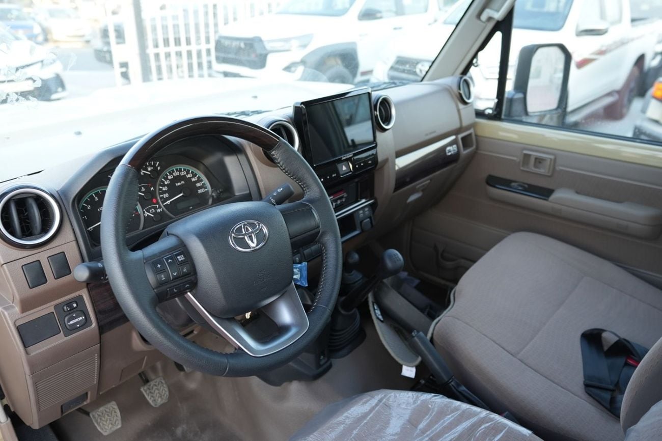 تويوتا لاند كروزر بيك آب TOYOTA LAND CRUISER 79 SINGLE CAB PICKUP PETROL 4.0L V6 4WD MT MODEL 2025 WINCH DIFF-LOCK