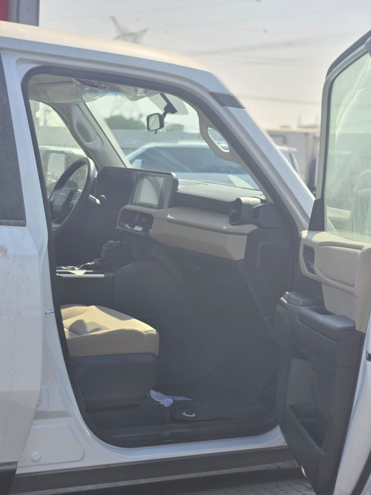 تويوتا برادو 2.8L DEISEL A/T 7 SEATER GCC SPECIFICATION