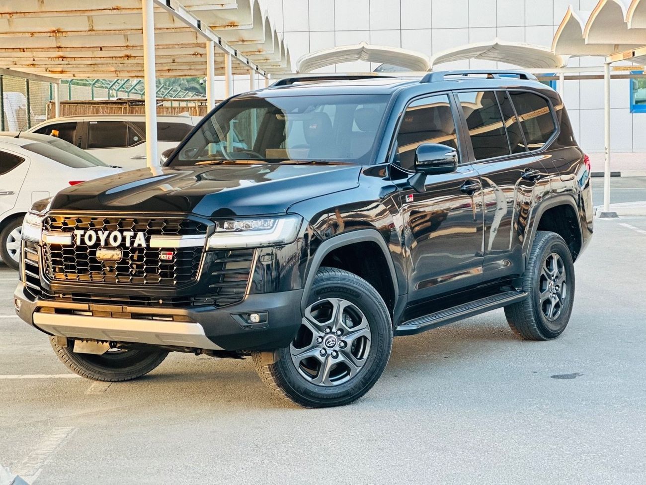 تويوتا لاند كروزر GR-S 3.3L