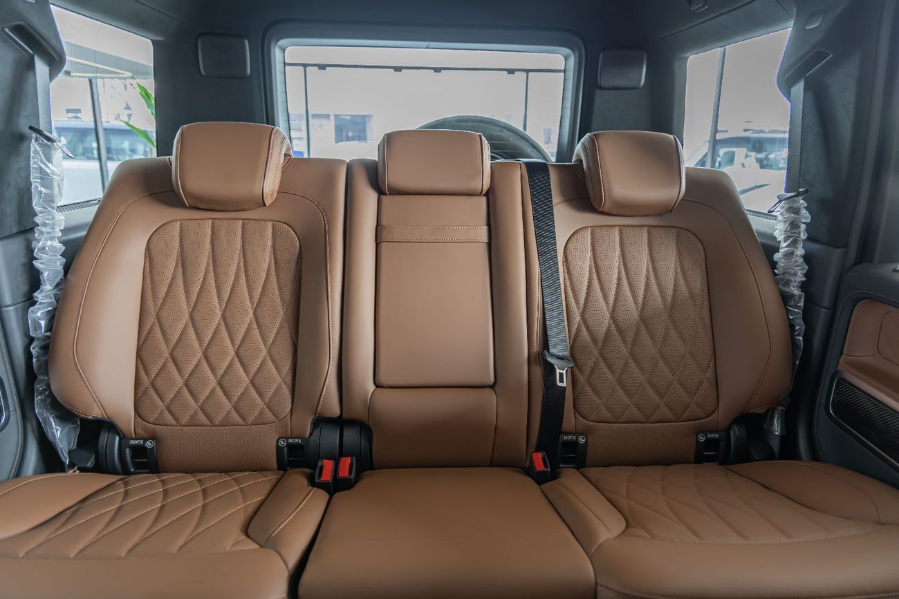 مرسيدس بنز G 63 AMG Double Night Pack|Fully Loaded|2026 Fully Cardbon Fiber |Gargash Auto Warranty PERFOMANCE PACKAGE