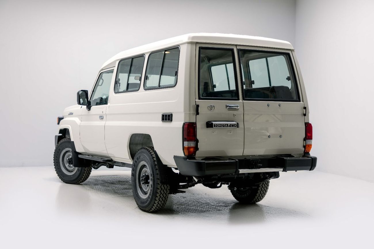 Toyota Land Cruiser 70 LC78 Hardtop 4.2L - 3 Door - Manual - White Inside Bluish Grey | Export Only