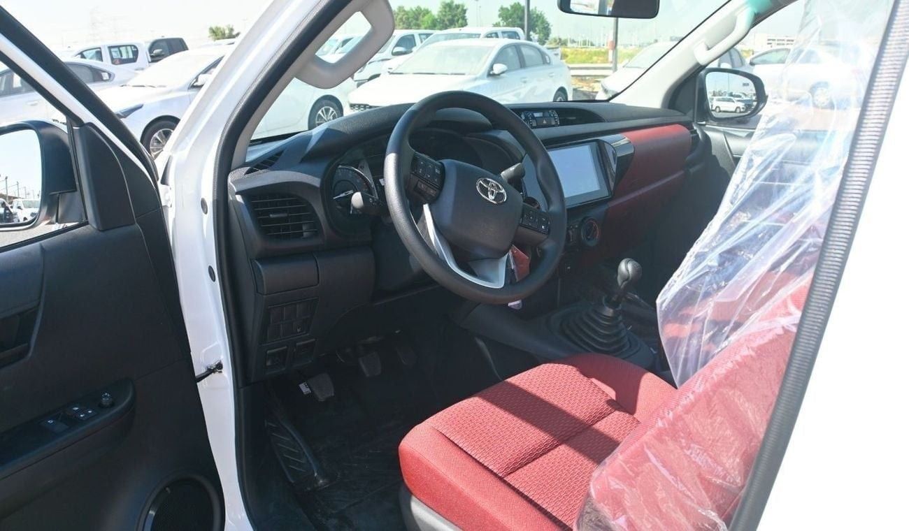تويوتا هيلوكس Toyota Hilux 2.7L S/C MT 4x4  Model 2025