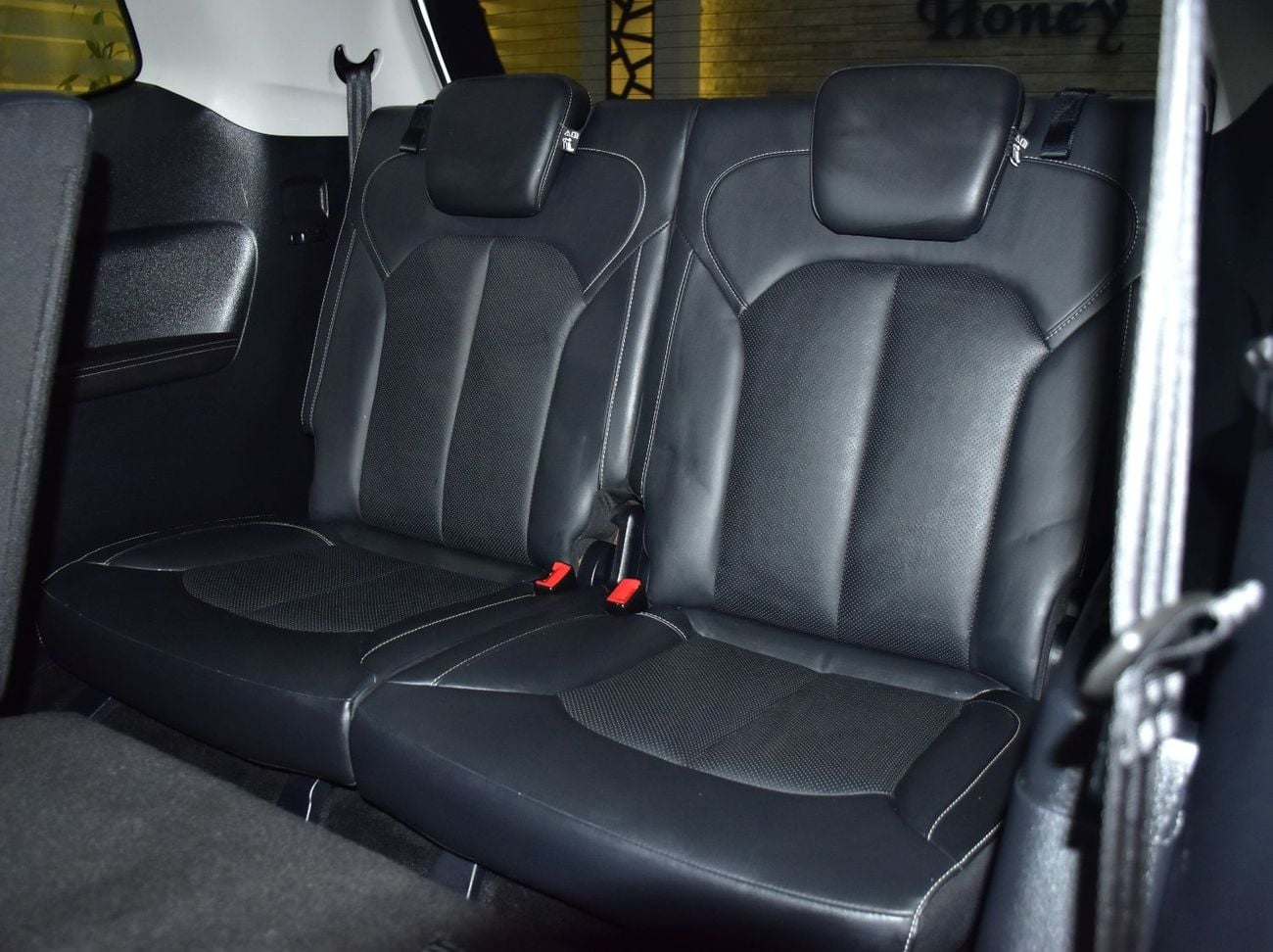 أم جي RX8 EXCELLENT DEAL for our MG RX8 30T 4WD ( 2020 Model ) in White Color GCC Specs