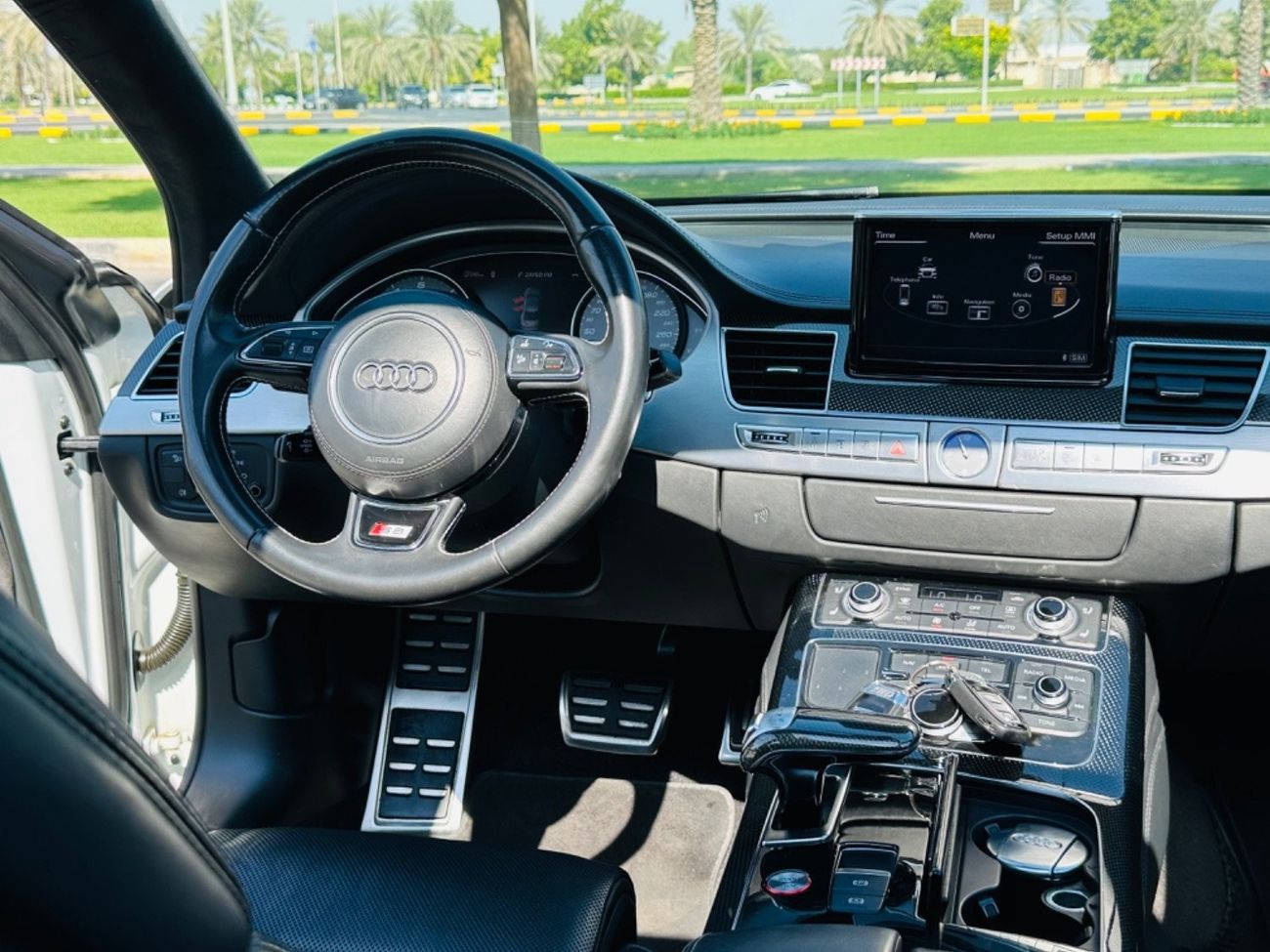 Audi S8 TFSI quattro S-Line 4.2L AUDI S8 MODEL 2014 QUATTRO S LINE FULL OPTION