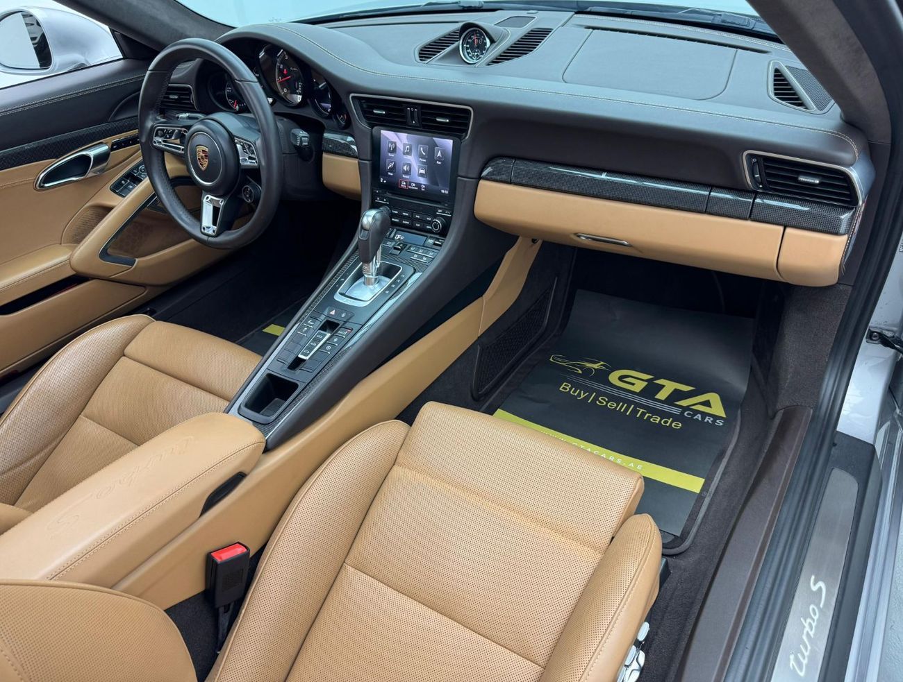 بورش 911 2017 Porsche 911 Turbo S 991.2, Fully Loaded, FSH, GCC