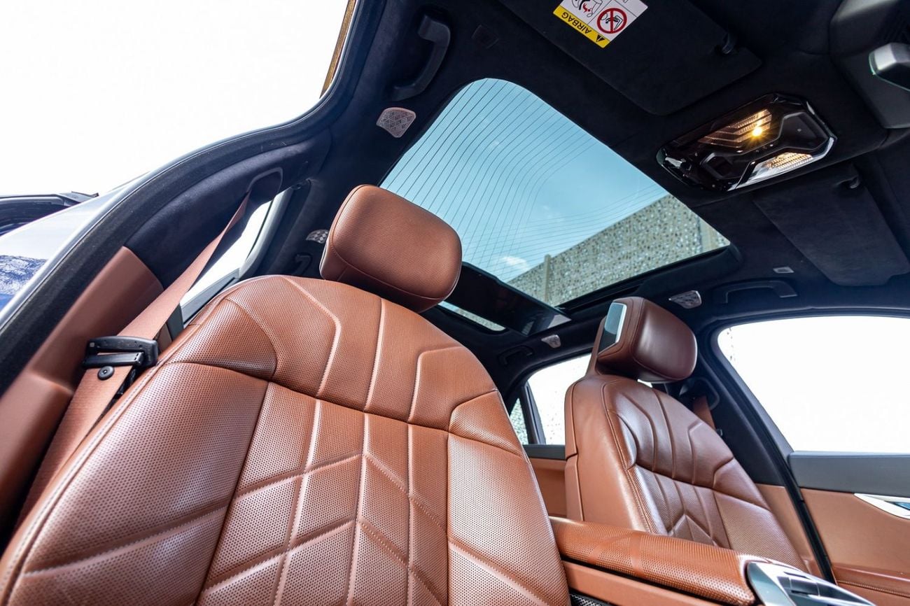 BMW 740i LUXURY PURE EXCELLENCE 2023 BMW 740i GCC | Agency Warranty