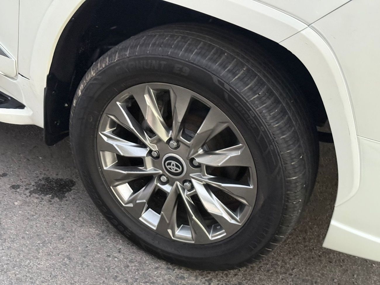 Toyota Land Cruiser Toyota Landcruiser LHD Diesel Engine model 2013 facelift 2024