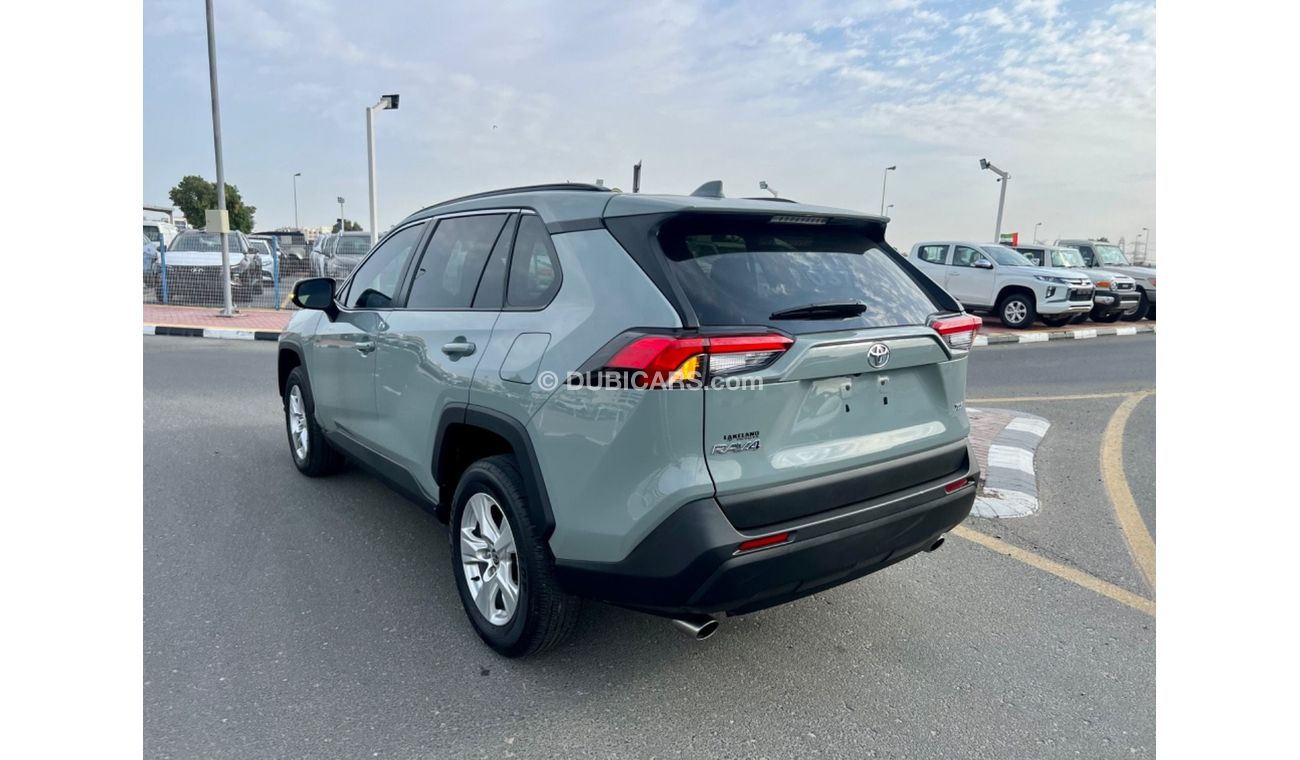 Toyota RAV4 2021 XLE LIMITED SUNROOF RUN AND DRIVE USA IMPORTED