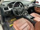 Volkswagen Touareg 2016 Volkswagen Touareg, Service History, Excellent Condition, GCC