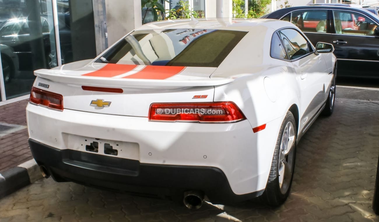 Chevrolet Camaro SS V8