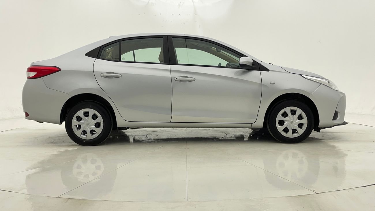 تويوتا يارس SE 1.5 | بدون دفعة مقدمة | اختبار قيادة مجاني للمنزل