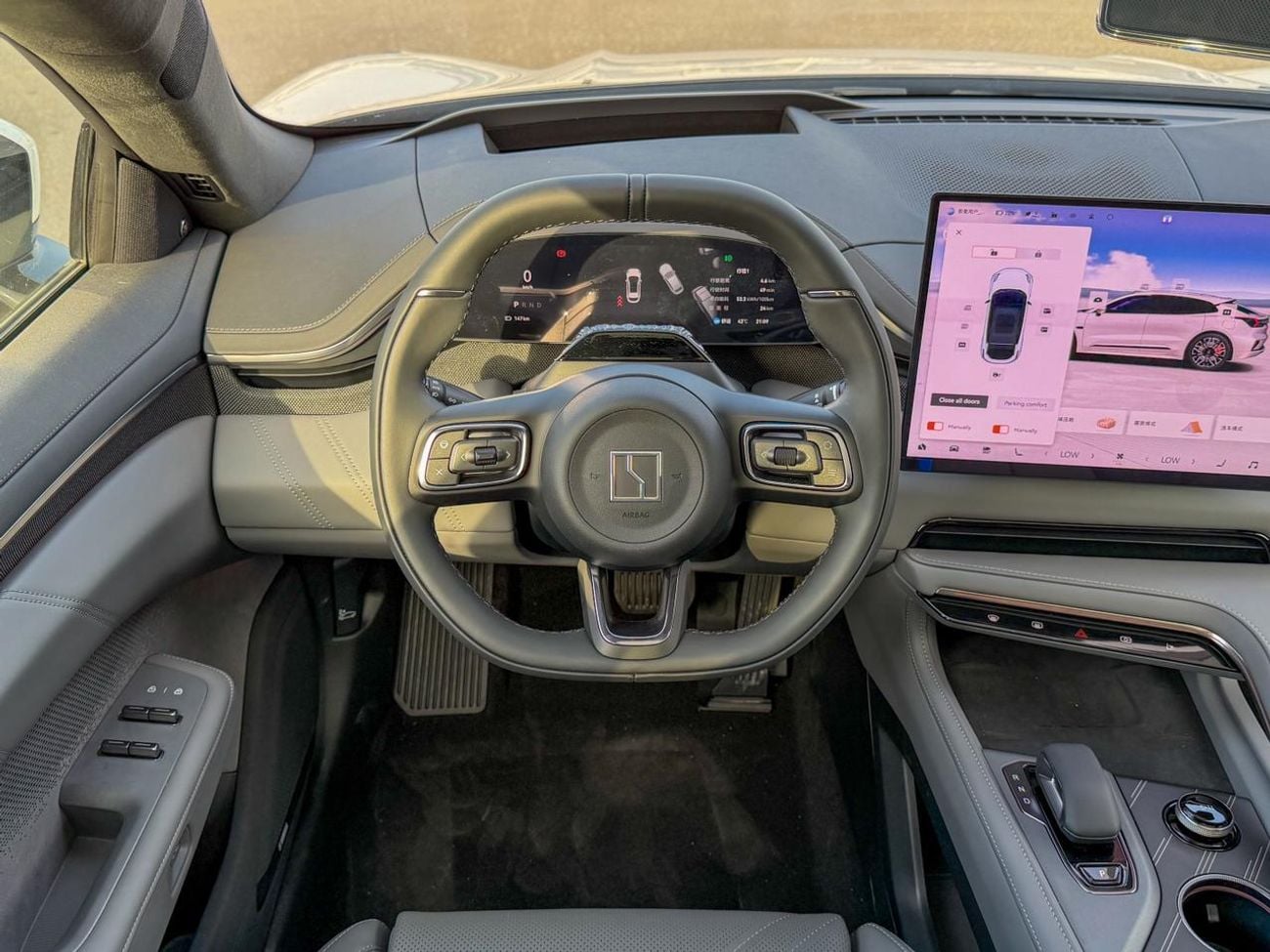 زيكر 001 Long Range AWD