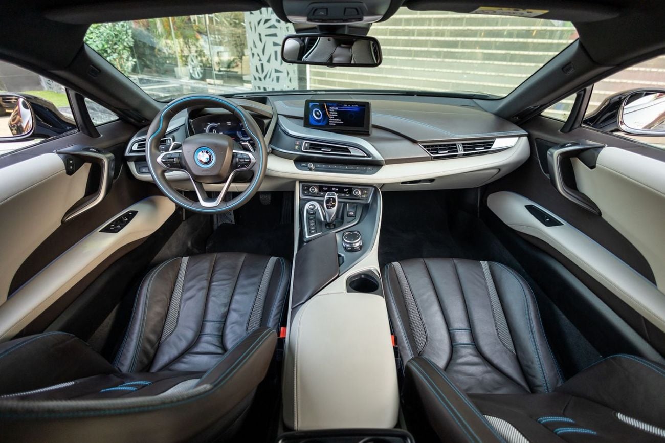 BMW i8 STD (1.5L · 3 Cyl · Automatic · Hybrid · Coupe · All Wheel Drive · 4 Seats · 2 Door) BMW i8 eDrive 2016 GCC
