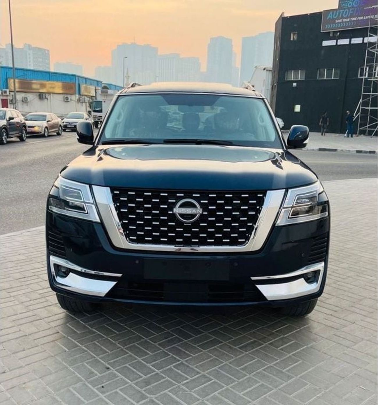 Nissan Armada V8 bid engine AWD