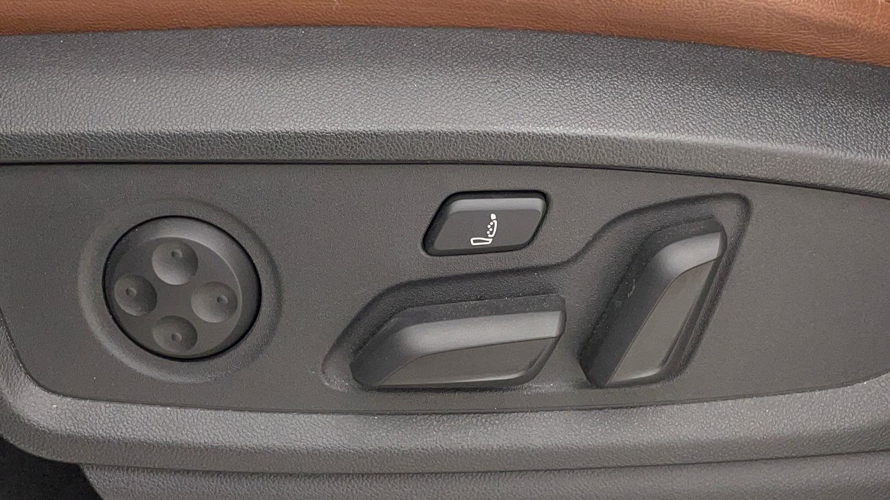 Audi Q5 45 TFSI Quattro S Line 2.0L (252 HP) 2025 S LINE | AED 2927/Month | 0 DP | 30 Day Return | Warranty