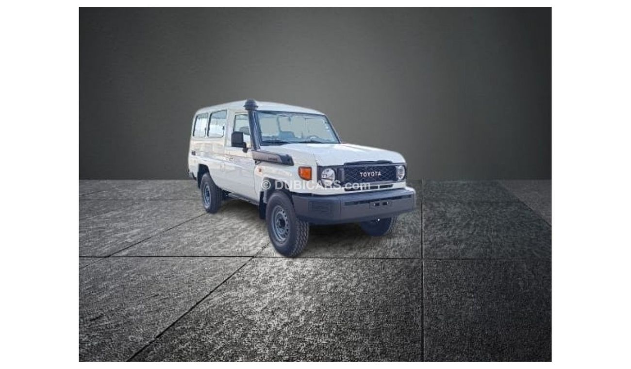 Toyota Land Cruiser 70 2024 Model Toyota Land Cruiser LC78 E (3-Door) Hardtop 4.5L V8 Diesel M/T 4x4