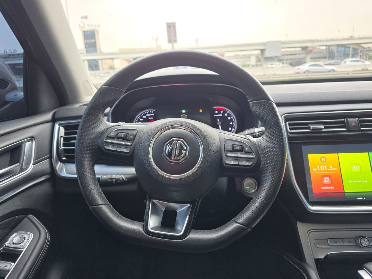 أم جي RX8 Black Edition 2.0L