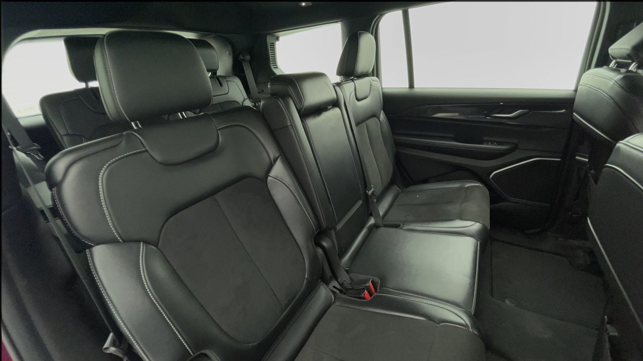 جيب شيروكي ALTITUDE 3.6 | بدون دفعة مقدمة | اختبار القيادة في المنزل