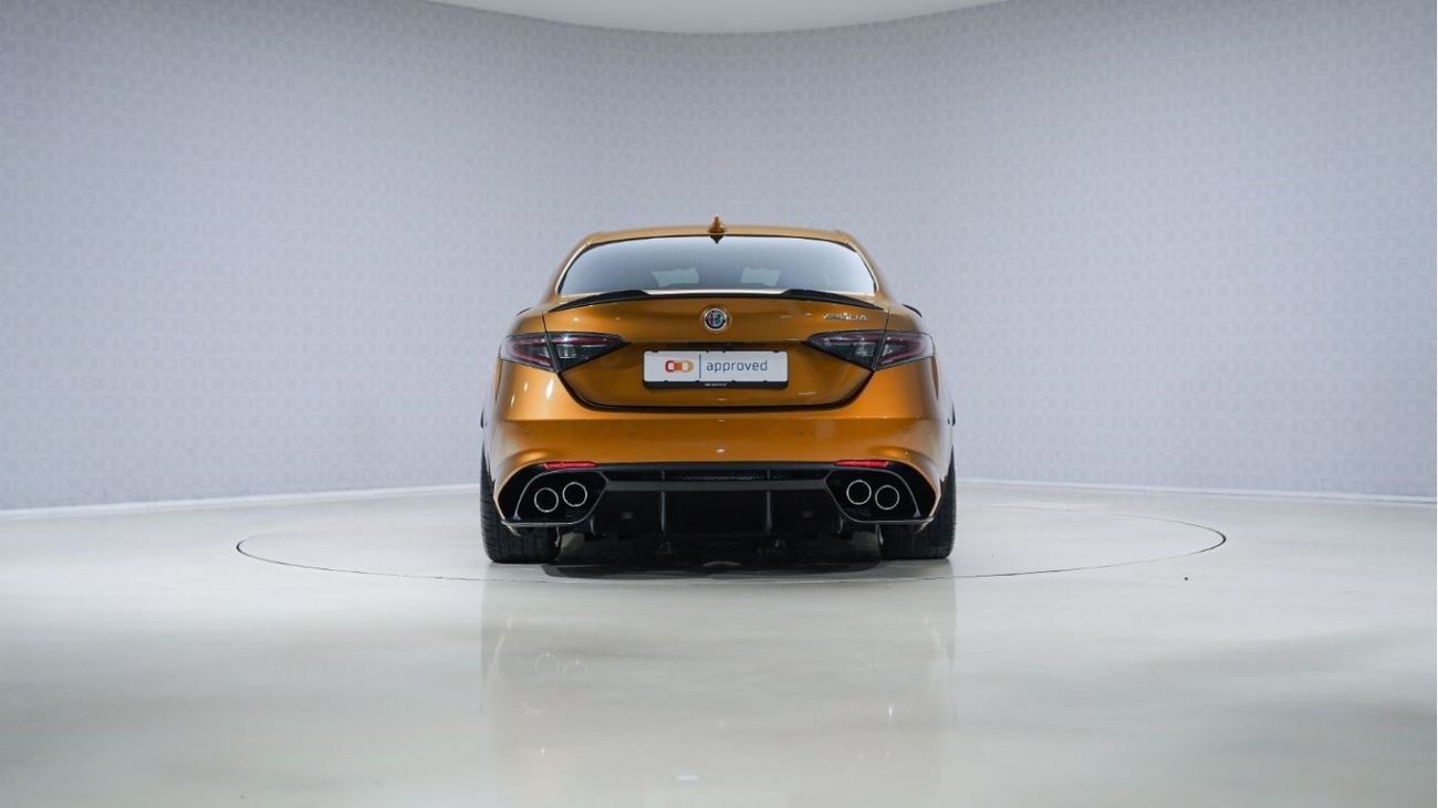 Alfa Romeo Giulia Quadrifoglio - Warranty until Jan 2028 - Approved Prepared Vehicle