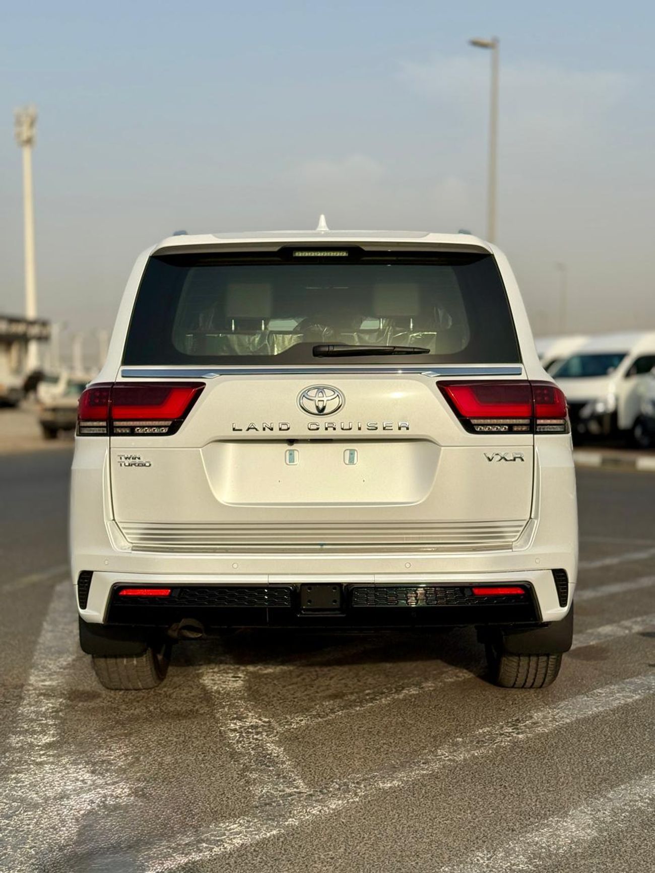 Toyota Land Cruiser VXR 3.5L