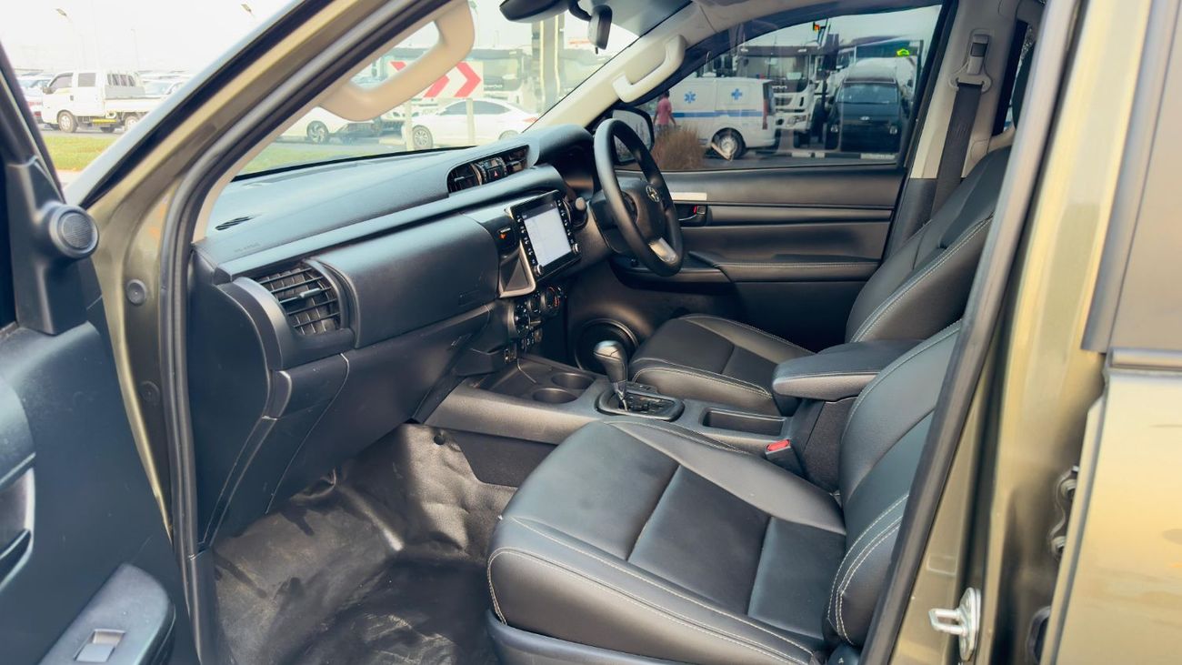 Toyota Hilux ROCCO | DOUBLE CABIN | 2.8L DIESEL ENGINE | AUTOMATIC TRANSMISSION | 2023