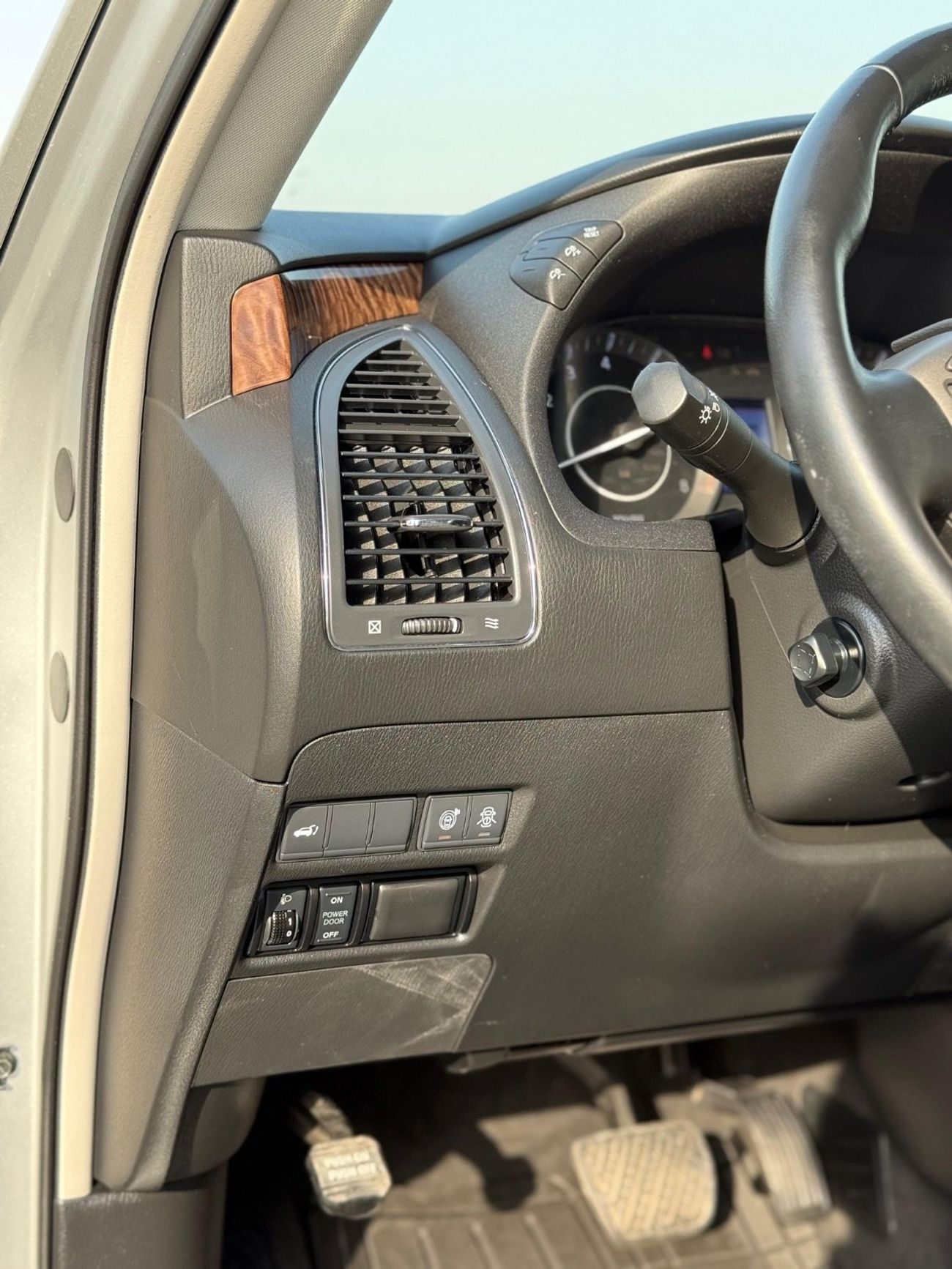 نيسان أرمادا Sl Full option 360 camera