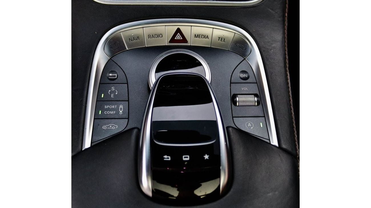 مرسيدس بنز S 500 2016 مرسيدس بنز S 500 AMG (W222)، 4dr سيدان، 4.7L 8cyl بنزين، أوتوماتيكي، دفع خلفي