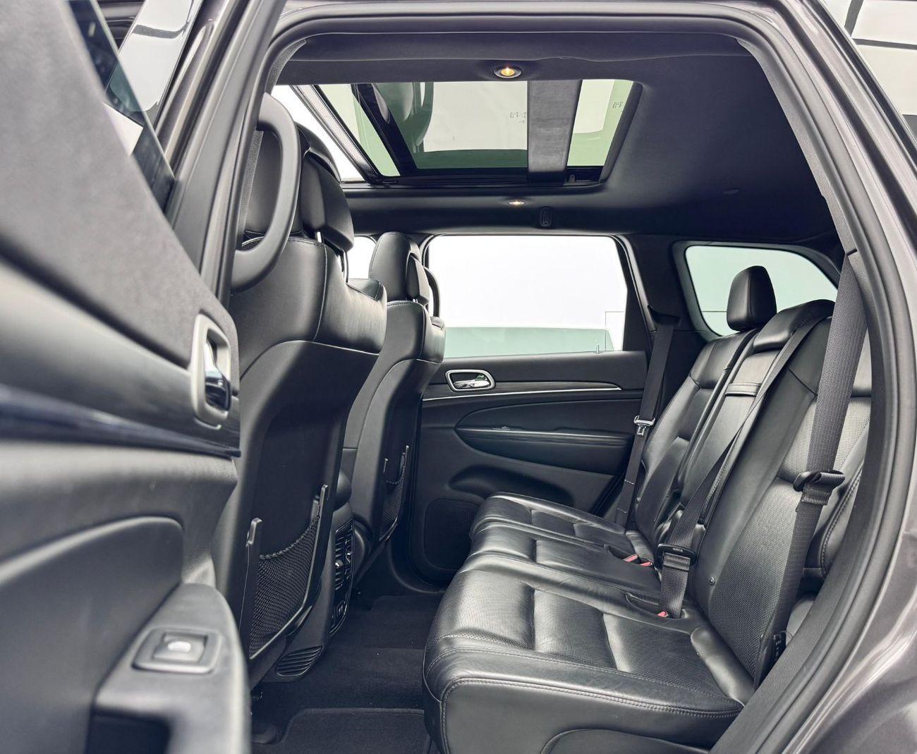 جيب جراند شيروكي Limited 3.6L 2019 Jeep Grand Cherokee Limited, 2026 Jeep Warranty , Full Jeep Service History, Low K