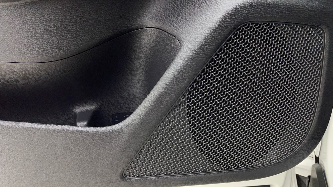 ميتسوبيشي آوتلاندر HL SYNTHETIC LEATHER WITH SUNROOF 2.5 | بدون دفعة مقدمة | اختبار القيادة في المنزل