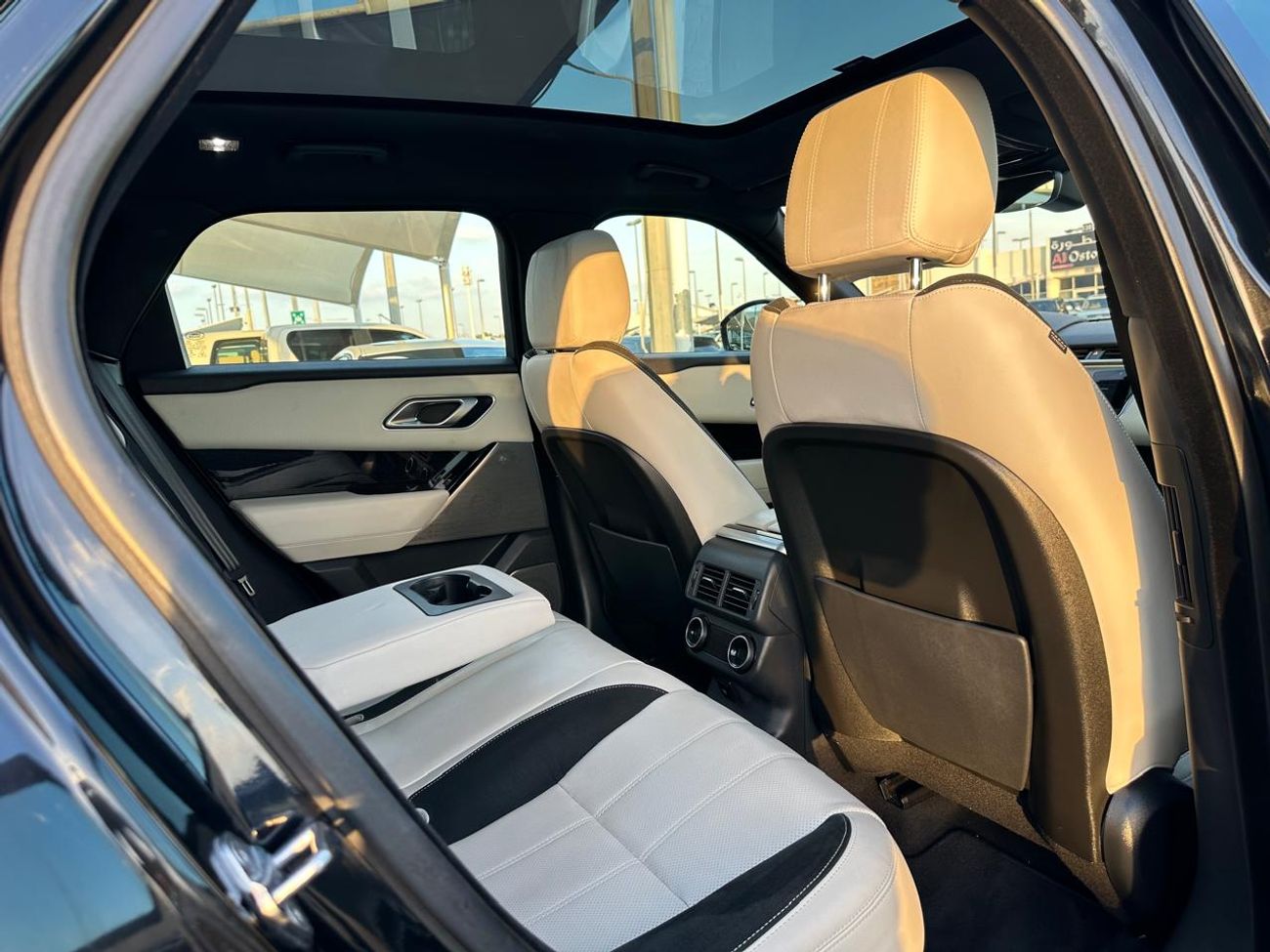 لاند روفر رينج روفر فيلار Range Rover Velar P250 SE_ 2019_ Gulf _in excellent condition_ no problems